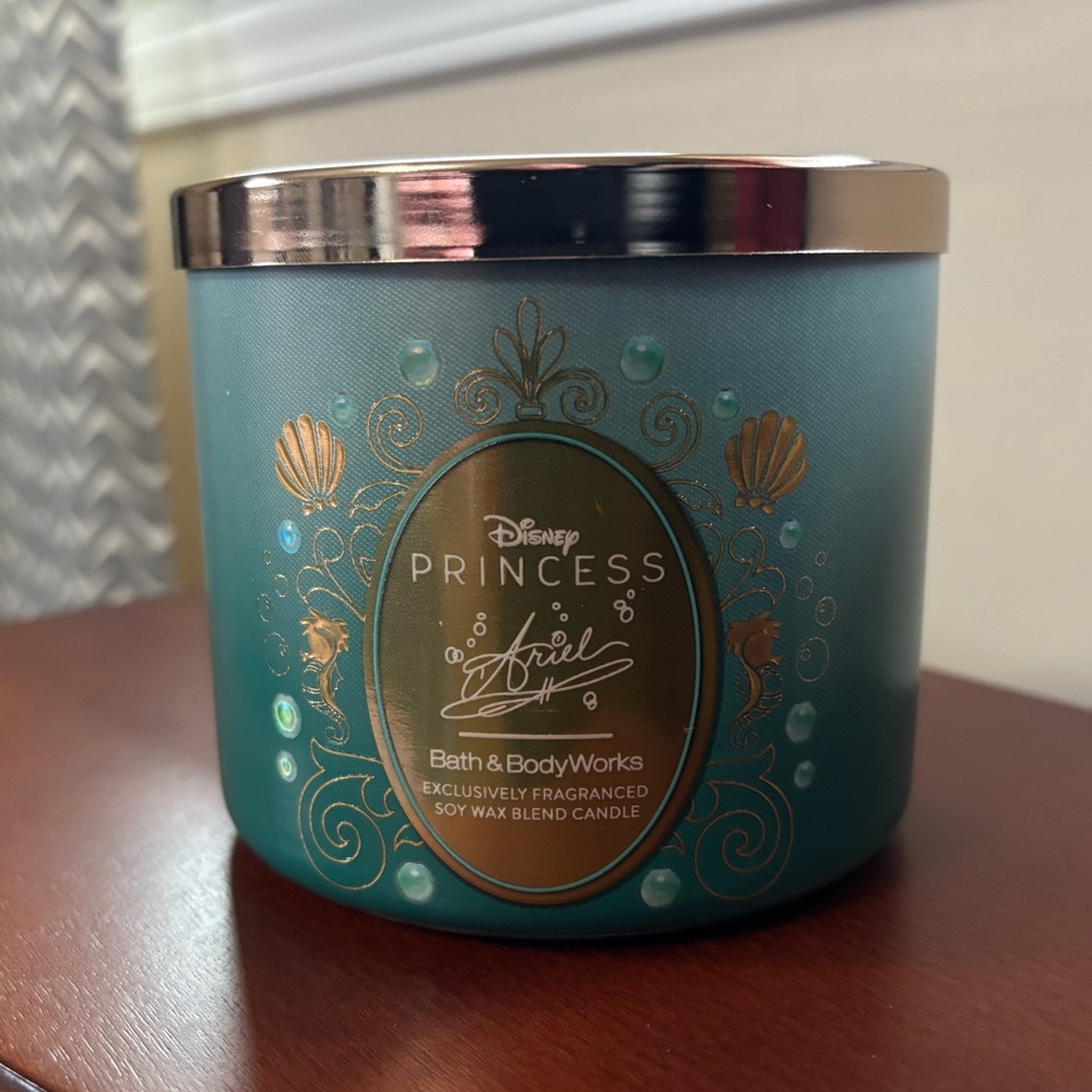 Bath and Body Works Ariel candle